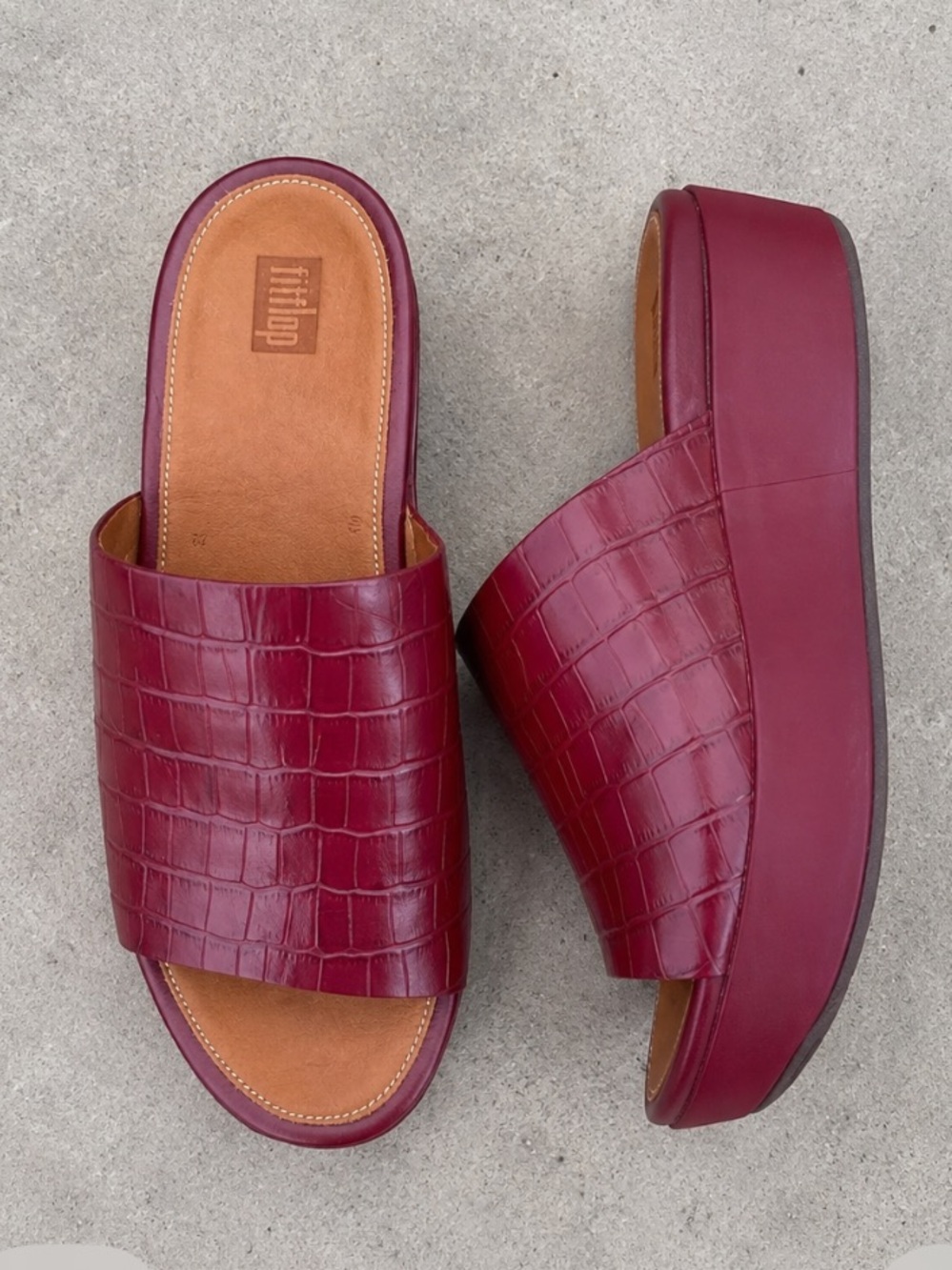 FitFlop Platform Slide Sandals Burgundy Croc Embossed Women’s US 8 EU 39 Chunky